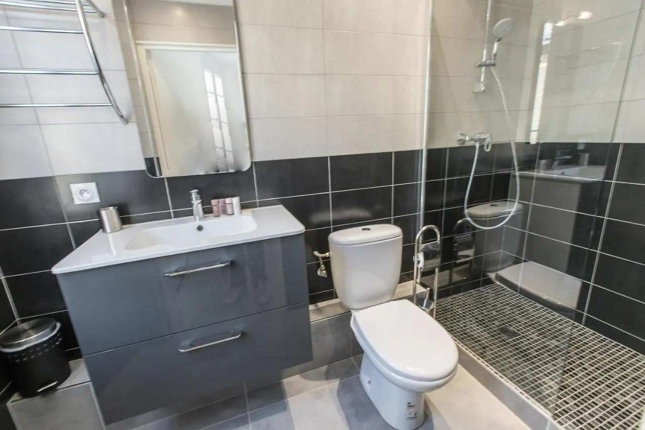 Apartment Cannes Croisette Rue Meynadier Palais 1 Mn Modern 1 Bedroom By Olam Properties